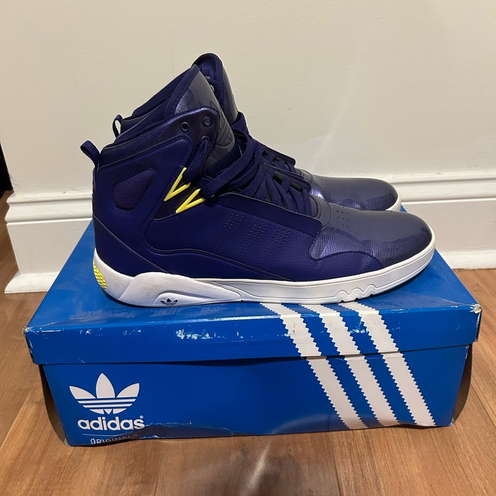 Adidas high top size 13